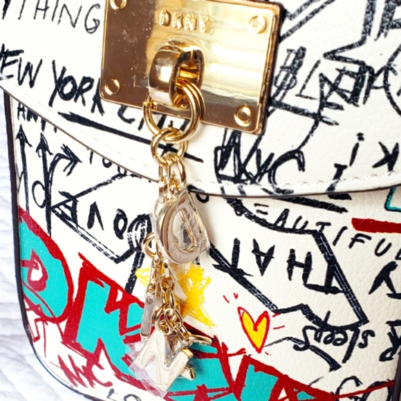 NWT DKNY Graffiti Cleo NS Phone Crossbody Bag - Picture 2 of 6